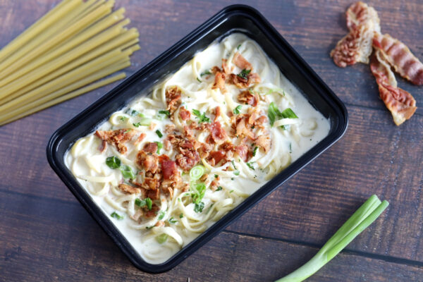 Les linguinis carbonara bacon & au halloumi
