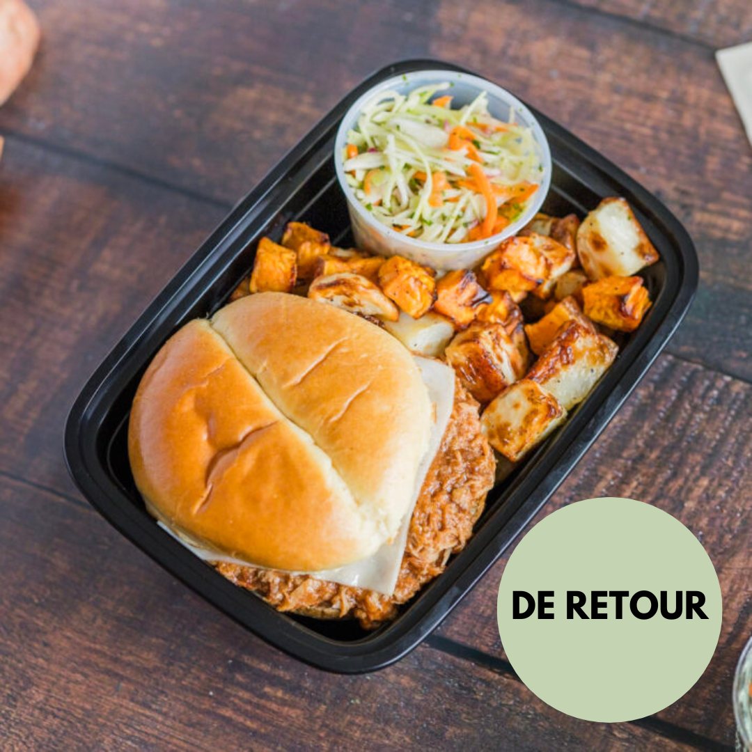 Le burger de porc effiloché