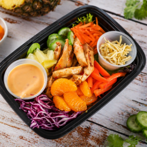 La salade au poulet thaïe